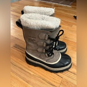 Sorel Caribou Boots - Black and Tan
